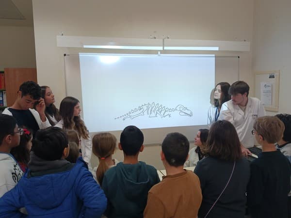 Turma do 4.º ano em visita à Semana da Ciência — foto 6