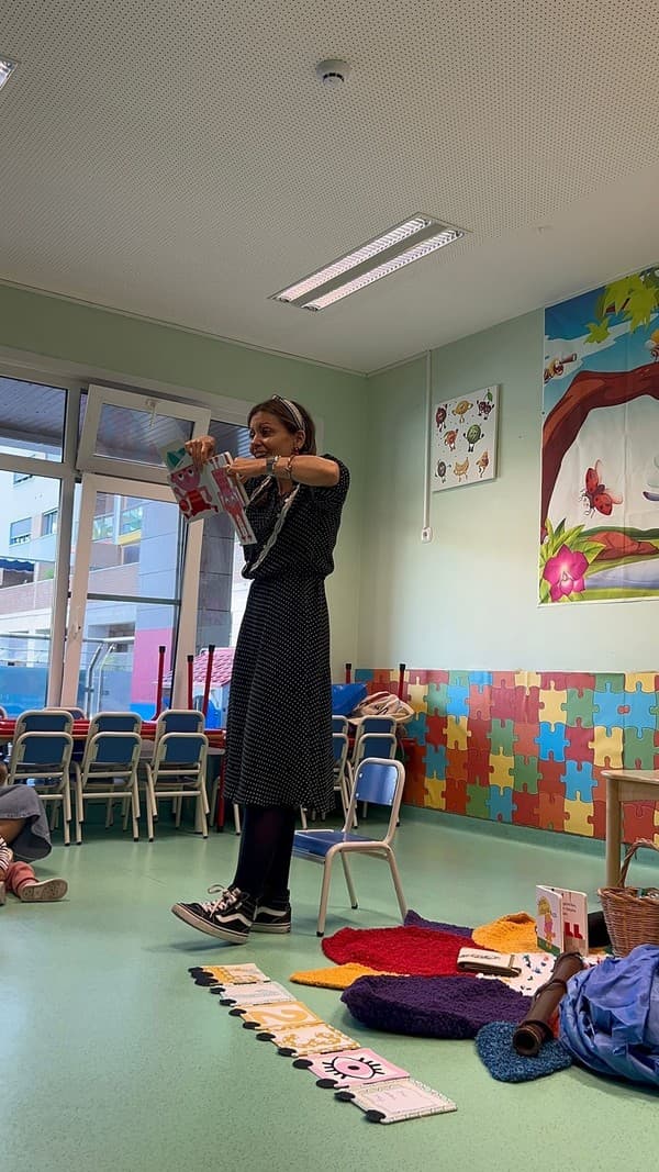 Autora Andreia Salgueiro visita Externato Pica-Pau do Jardim da Amoreira no Dia do Livro — foto 2
