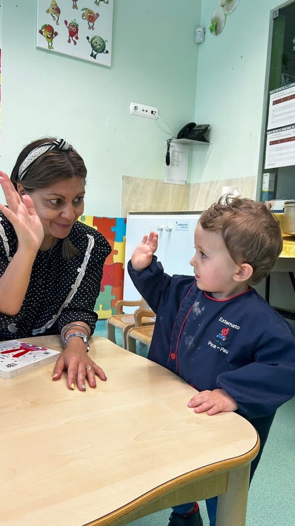 Autora Andreia Salgueiro visita Externato Pica-Pau do Jardim da Amoreira no Dia do Livro — foto 9
