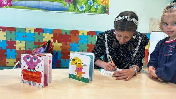 Autora Andreia Salgueiro visita Externato Pica-Pau do Jardim da Amoreira no Dia do Livro — foto 14