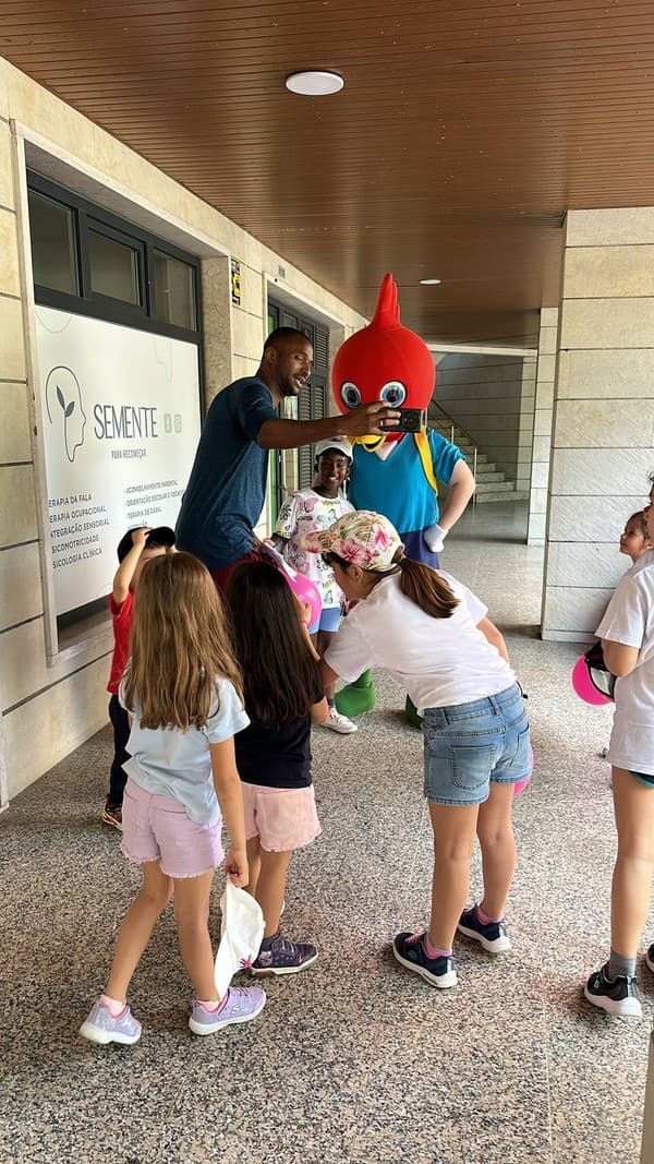 Famílias do Externato Pica-Pau celebram o Dia da Família com peddy paper no Jardim da Amoreira — foto 7