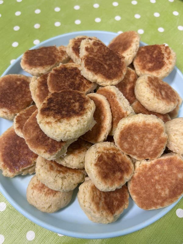 Turmas dos 12/24 meses celebram o Dia da Criança com bolachinhas de manteiga — foto 1