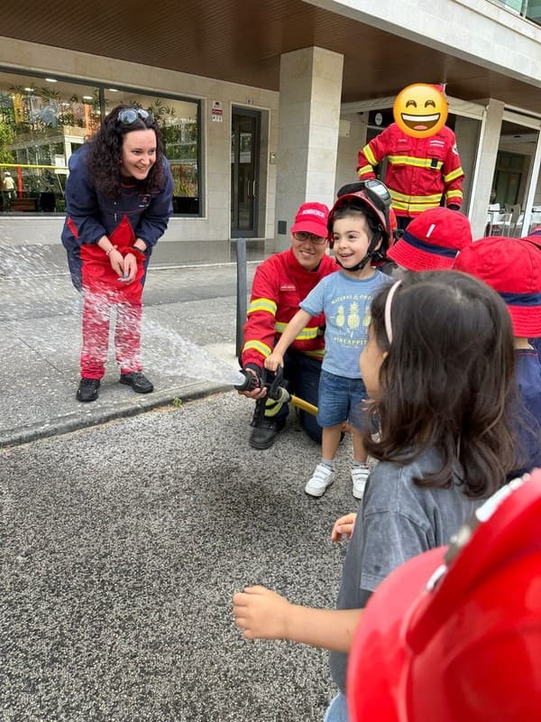 Pipocas aprendem as profissões com a ajuda das famílias — foto 1