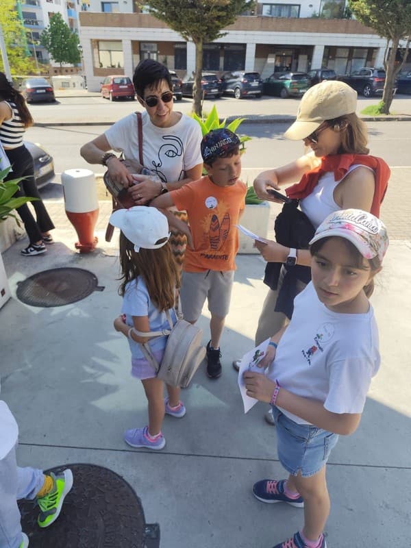 Famílias do Externato Pica-Pau celebram o Dia da Família com peddy paper no Jardim da Amoreira — foto 10