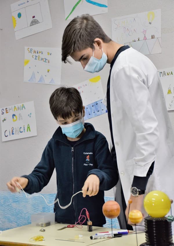 A Semana da Ciência do ICE de visita ao Externato Pica-Pau — foto 7