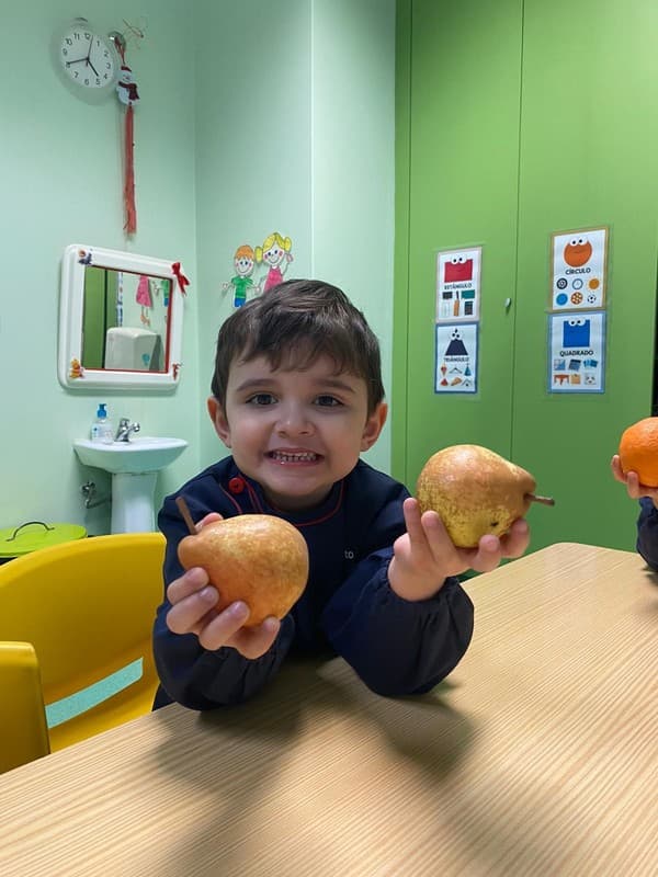 Sala dos Pipocas fazem espetadas de frutas — foto 5