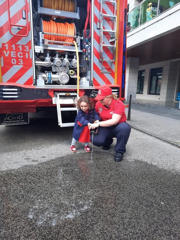 Bombeiros de Odivelas visitaram o Externato Pica-Pau — foto 18