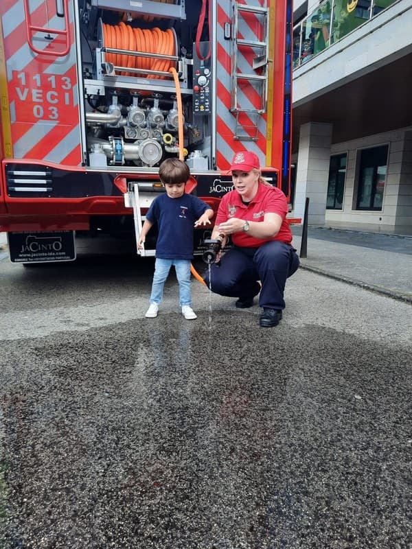Bombeiros de Odivelas visitaram o Externato Pica-Pau — foto 19