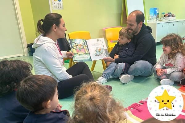Hora do Conto traz as famílias até à nossa Escola — foto 2