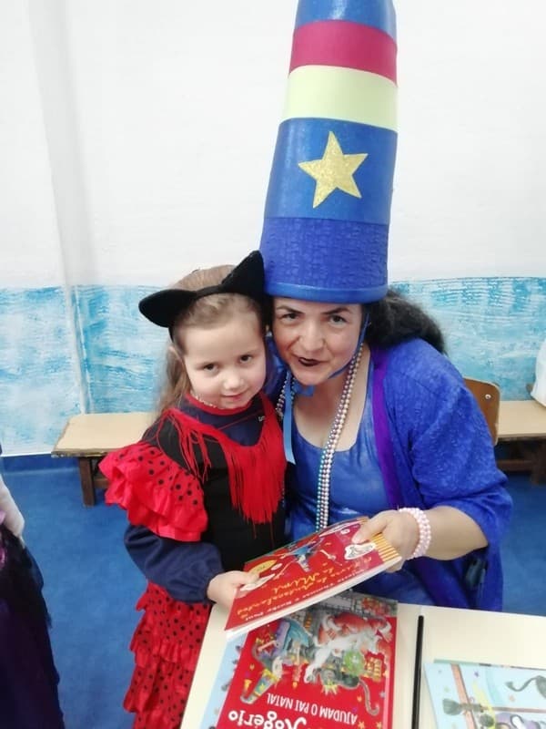 Bruxa Mimi visitou a nossa Escola — foto 3