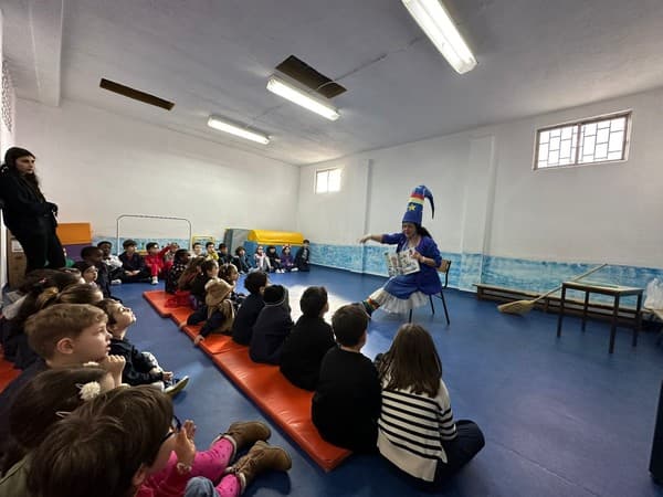 Bruxa Mimi visitou a nossa Escola — foto 9
