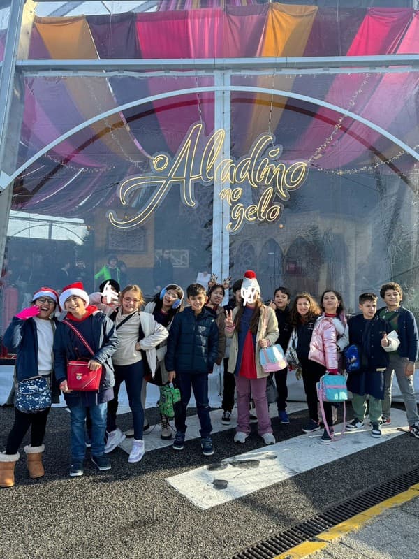 Externato Pica-Pau assiste ao “Aladino no Gelo” — foto 3