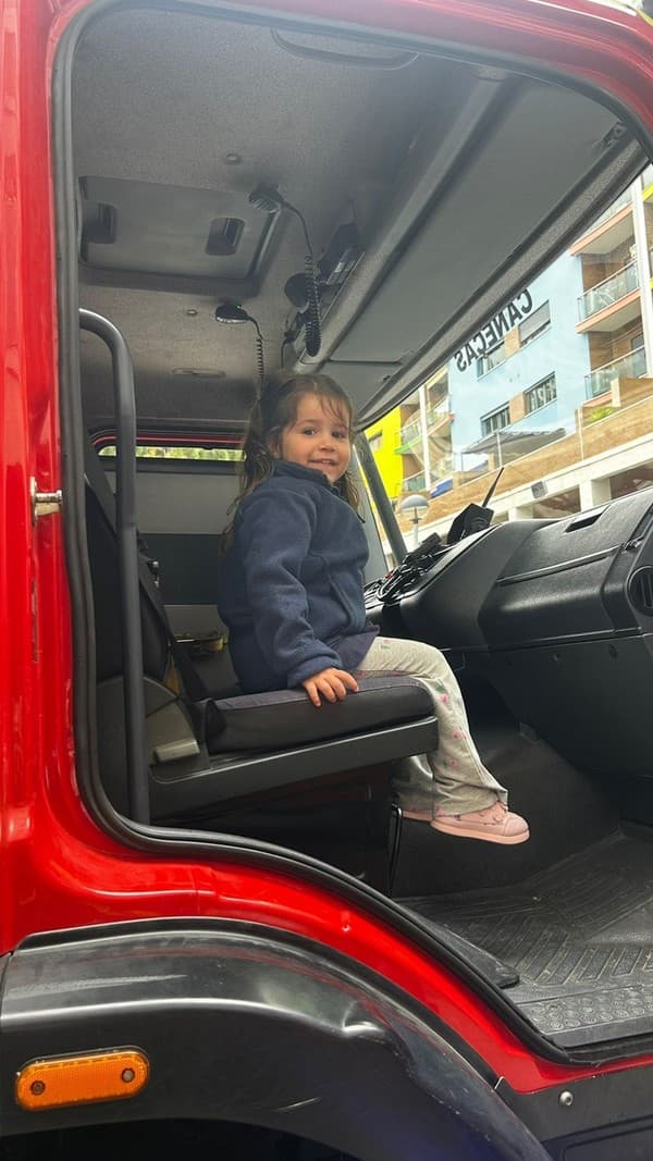 Externato Pica-Pau entrega doações aos Bombeiros de Caneças após campanha solidária — foto 18