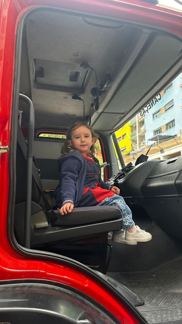 Externato Pica-Pau entrega doações aos Bombeiros de Caneças após campanha solidária — foto 17