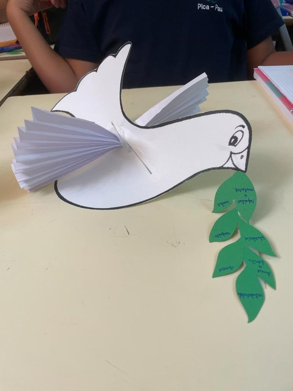 Turma do 4.º ano assinala o Dia Mundial da Paz