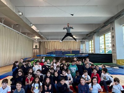 Alunos do Externato Pica-Pau em Aventura Gímnica no Sporting CP